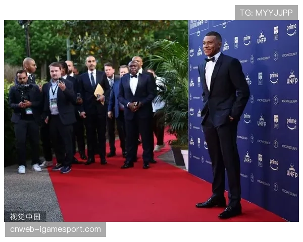 官方:姆巴佩当选法甲三月最佳球员 官方:姆巴佩当选法甲三月最佳球员